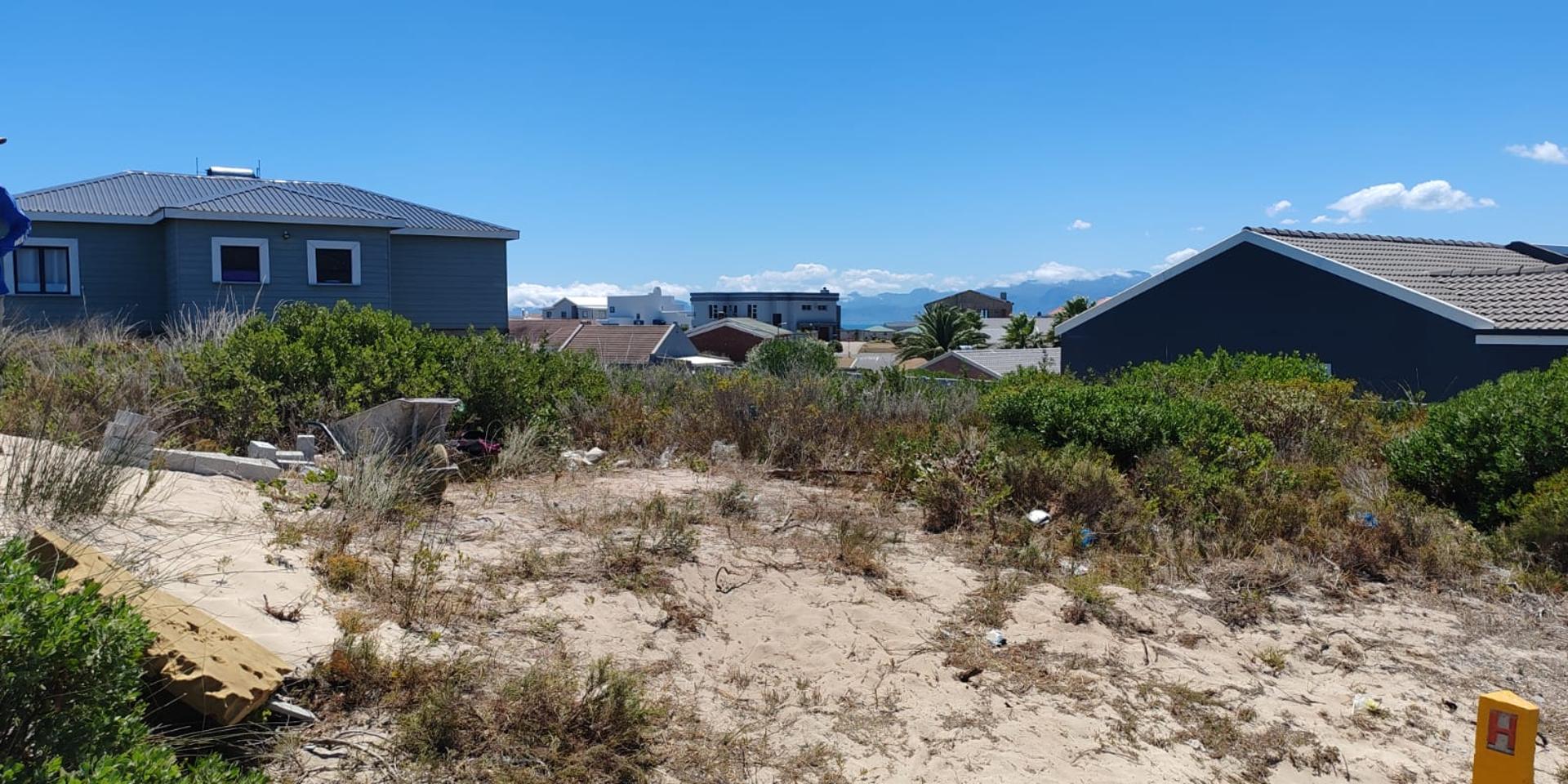 Image 4 of 6