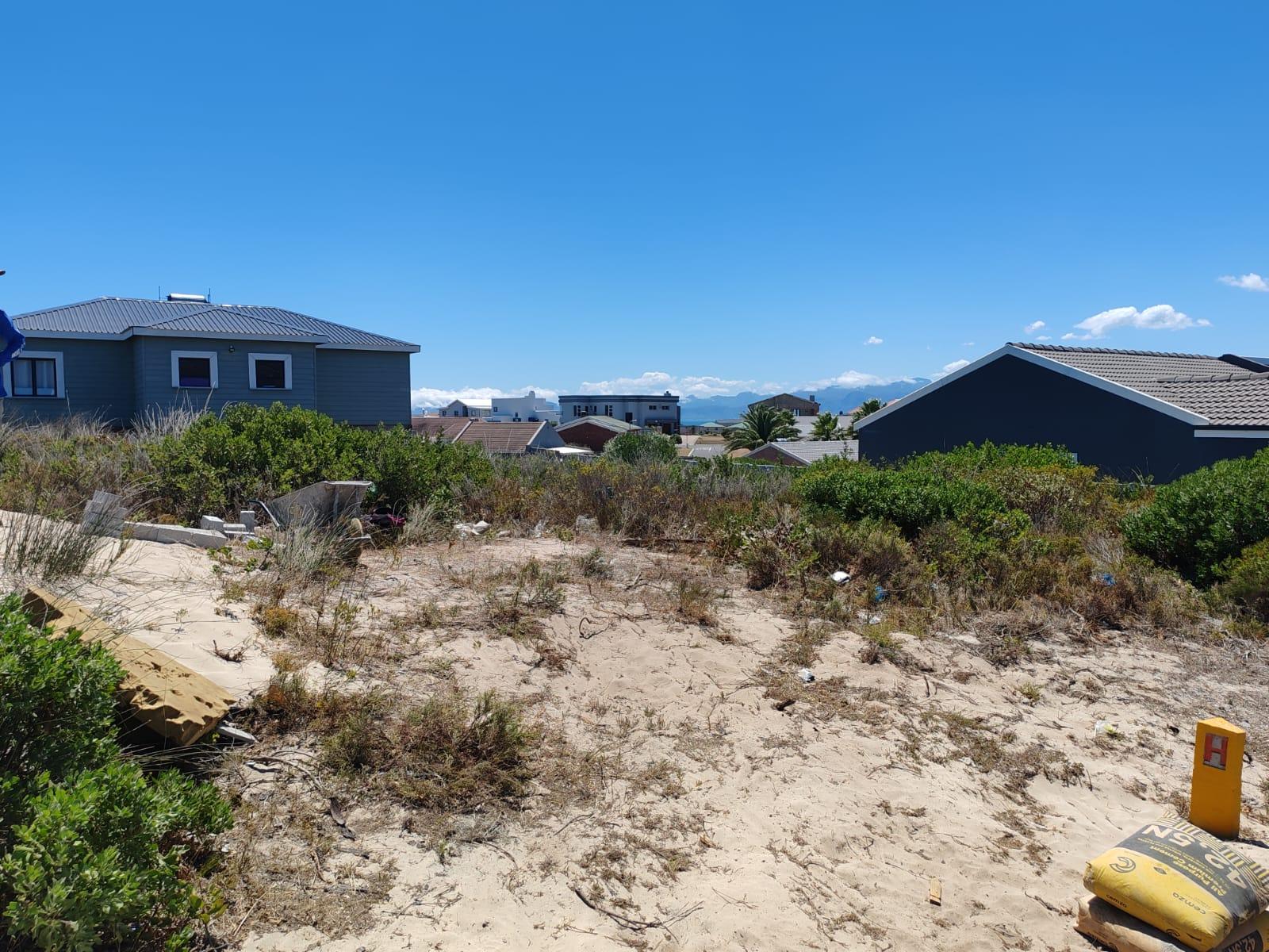 Image 4 of 6