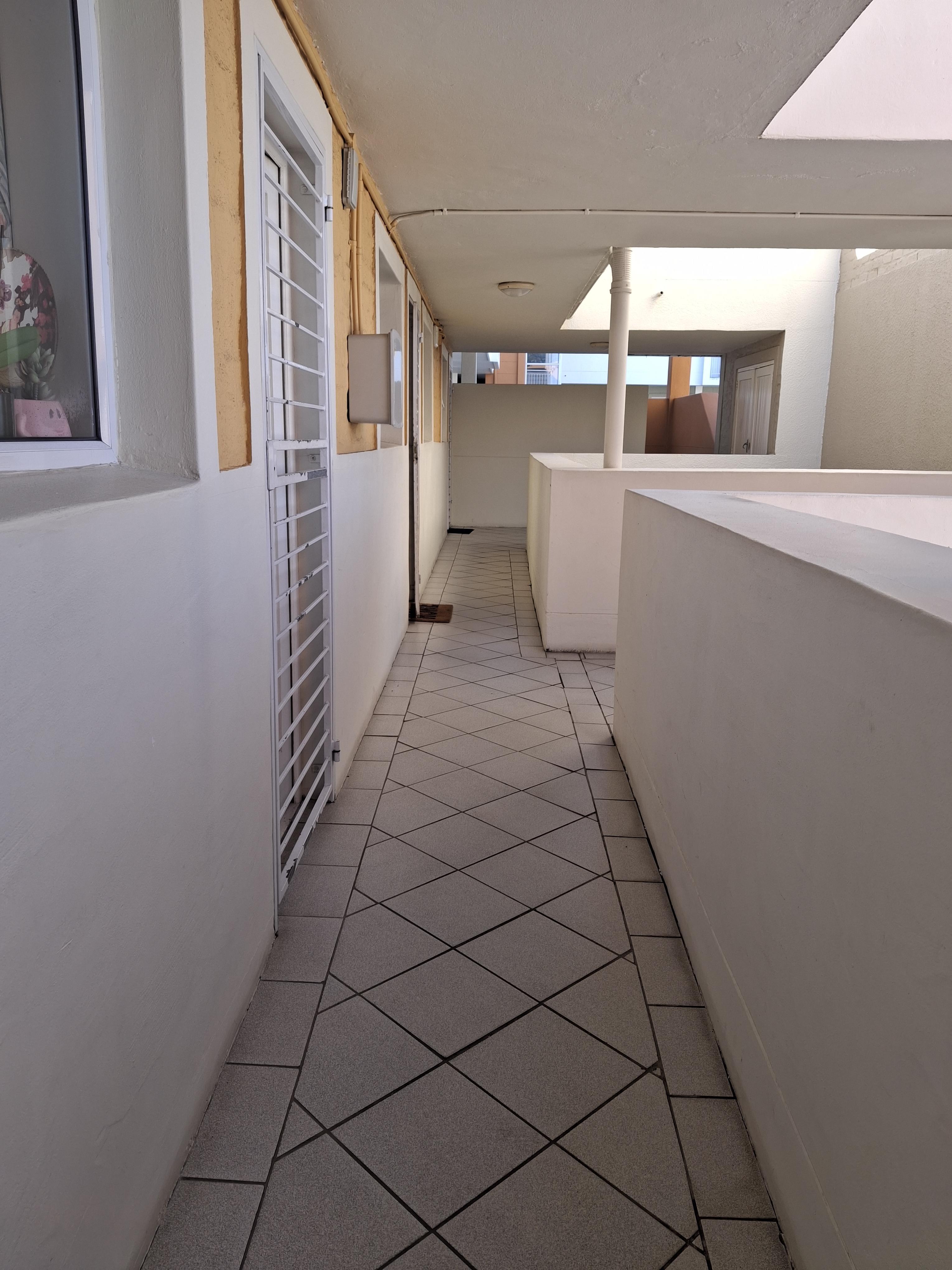 Image 2 of 6