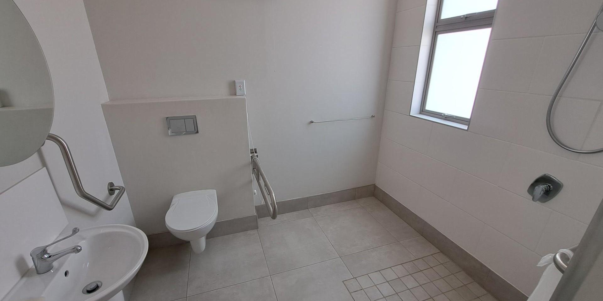 Image 5 of 6