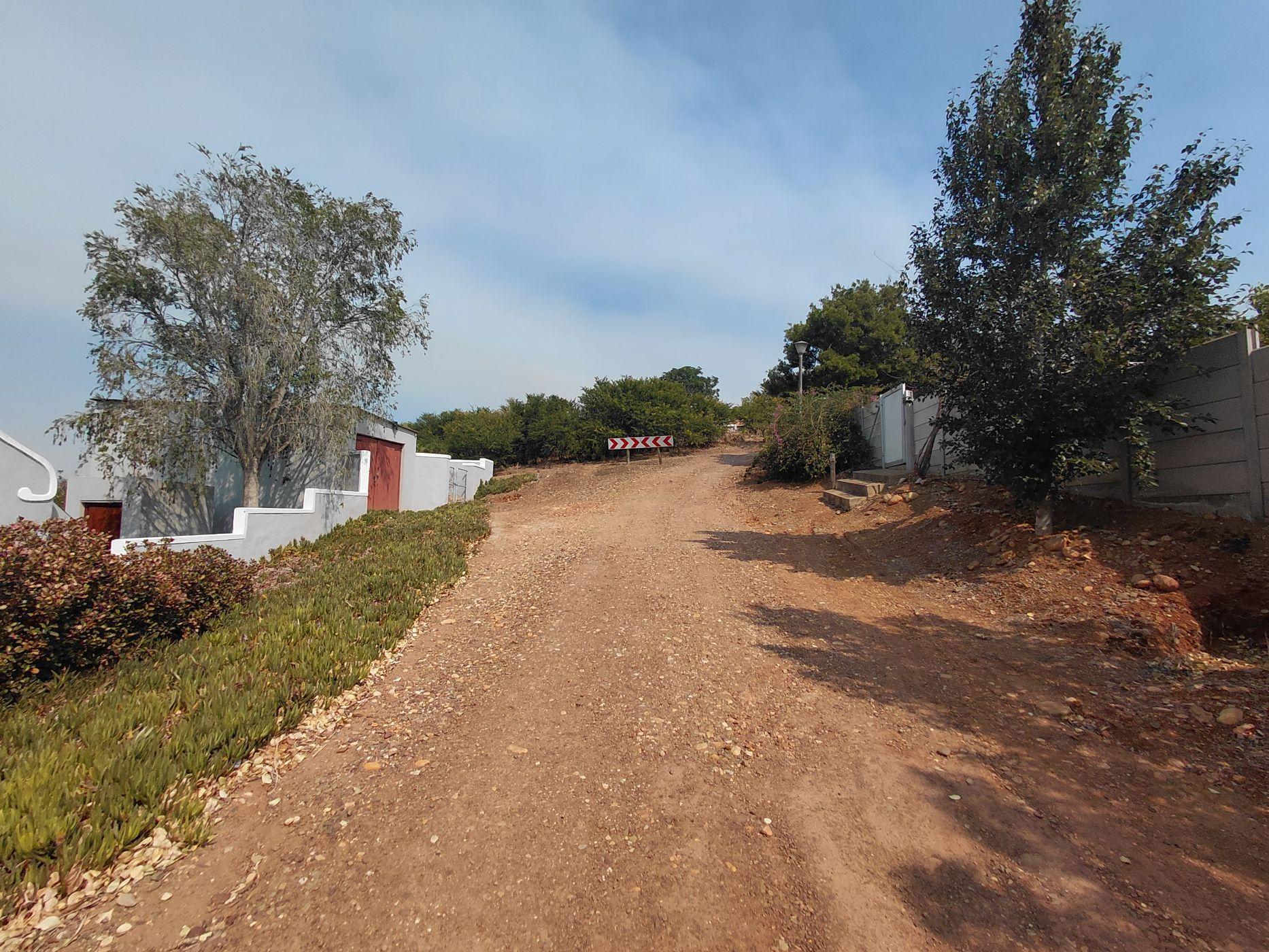 Image 4 of 6