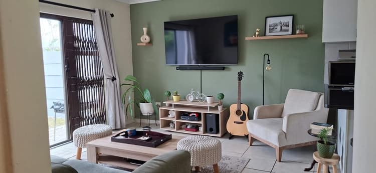 Main property image