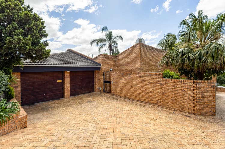 Main property image