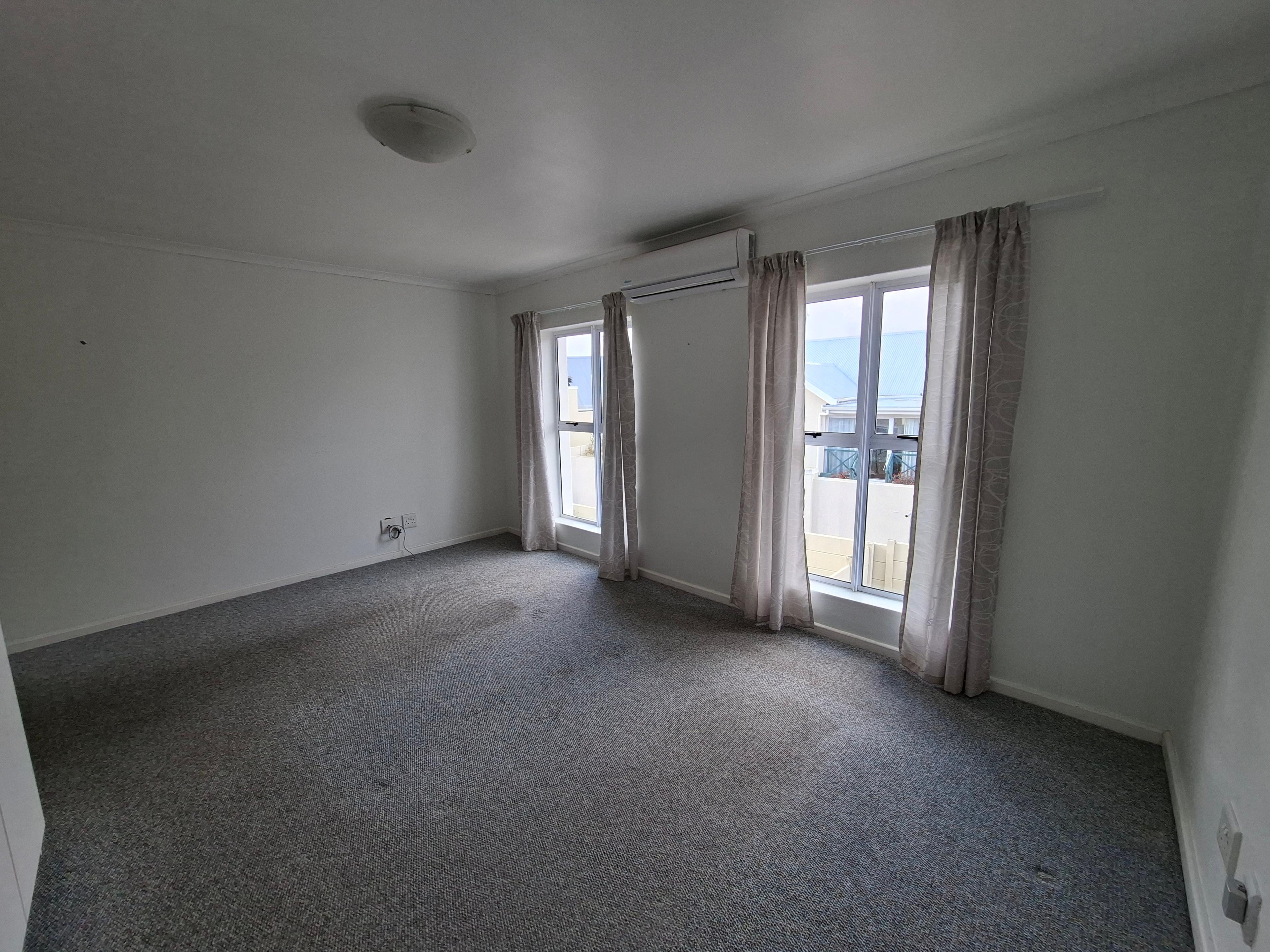 Image 5 of 6
