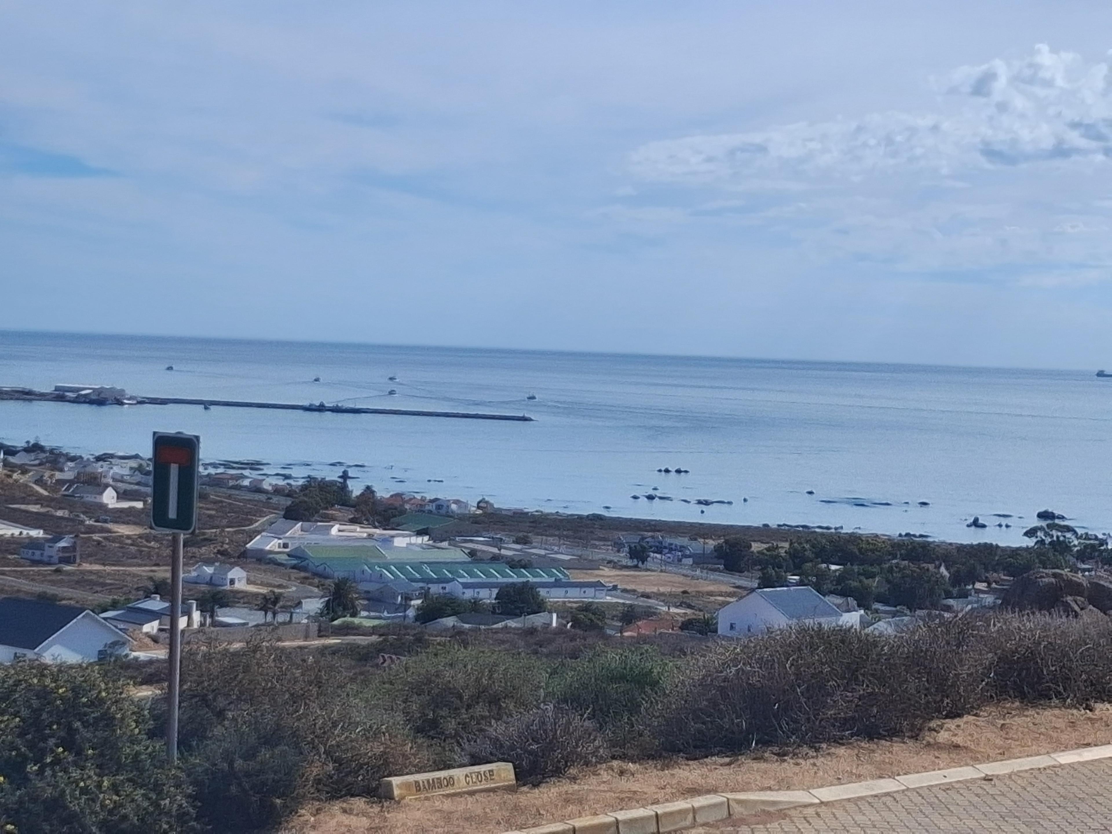 Image 2 of 6