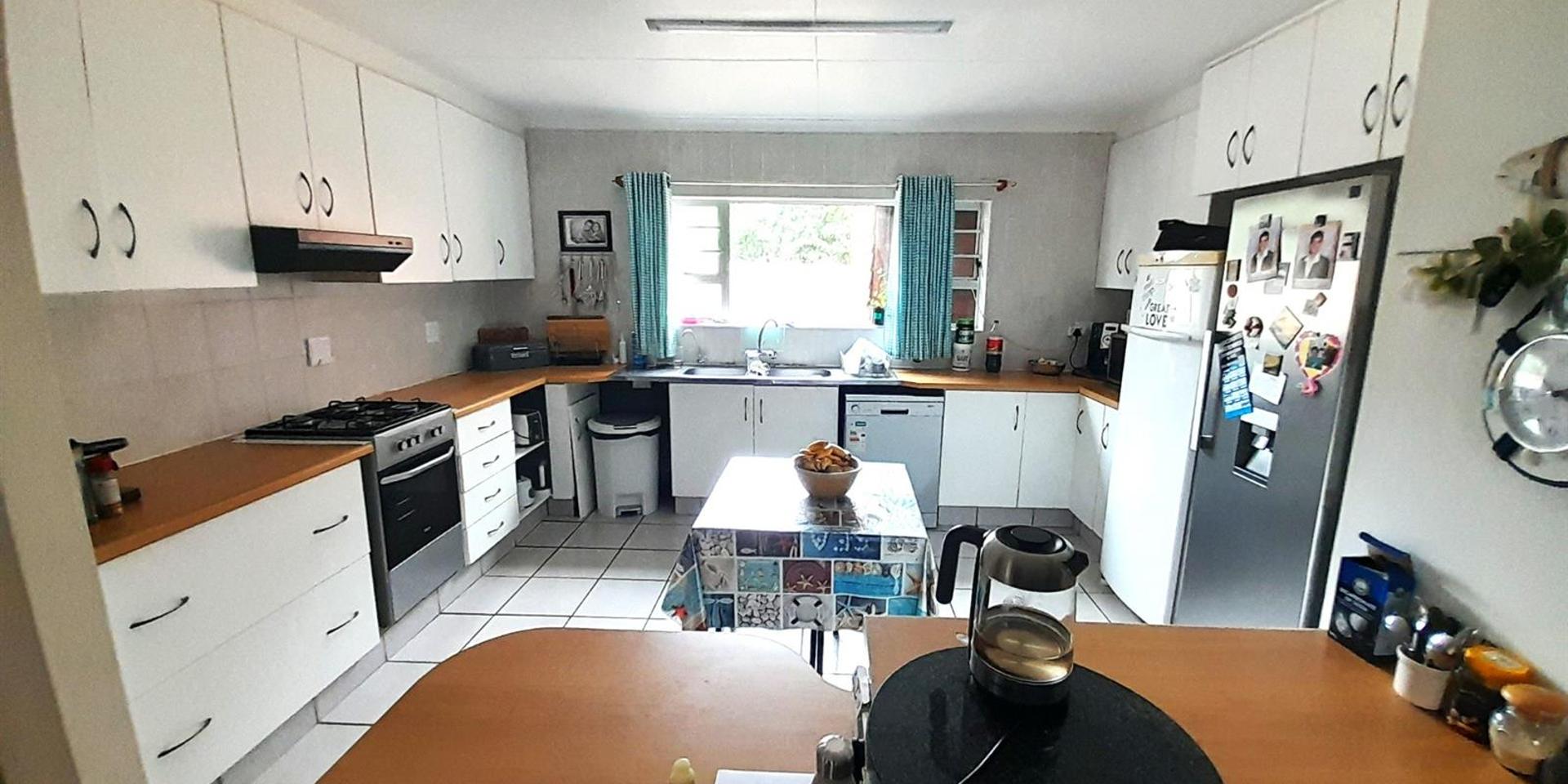 Image 5 of 6