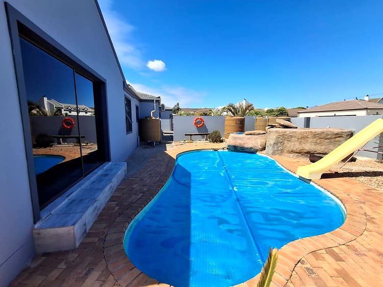 Main property image