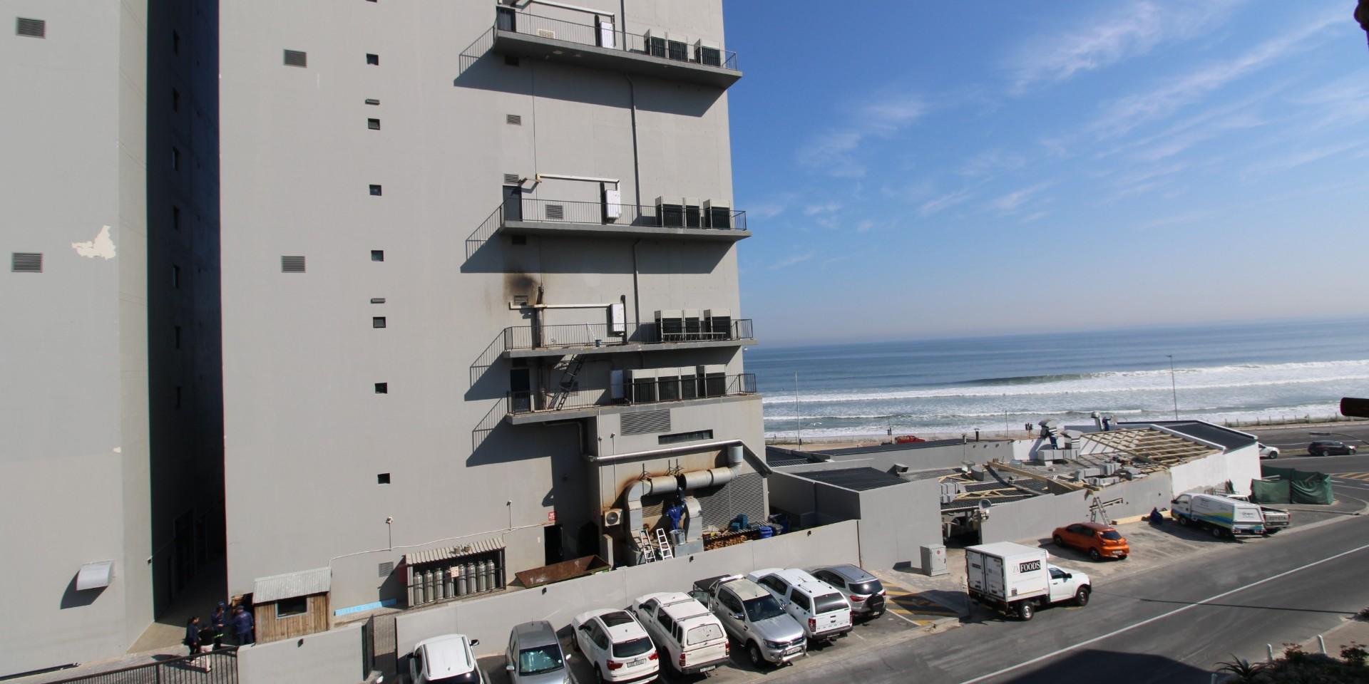Image 2 of 6