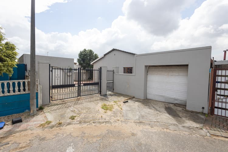 Main property image