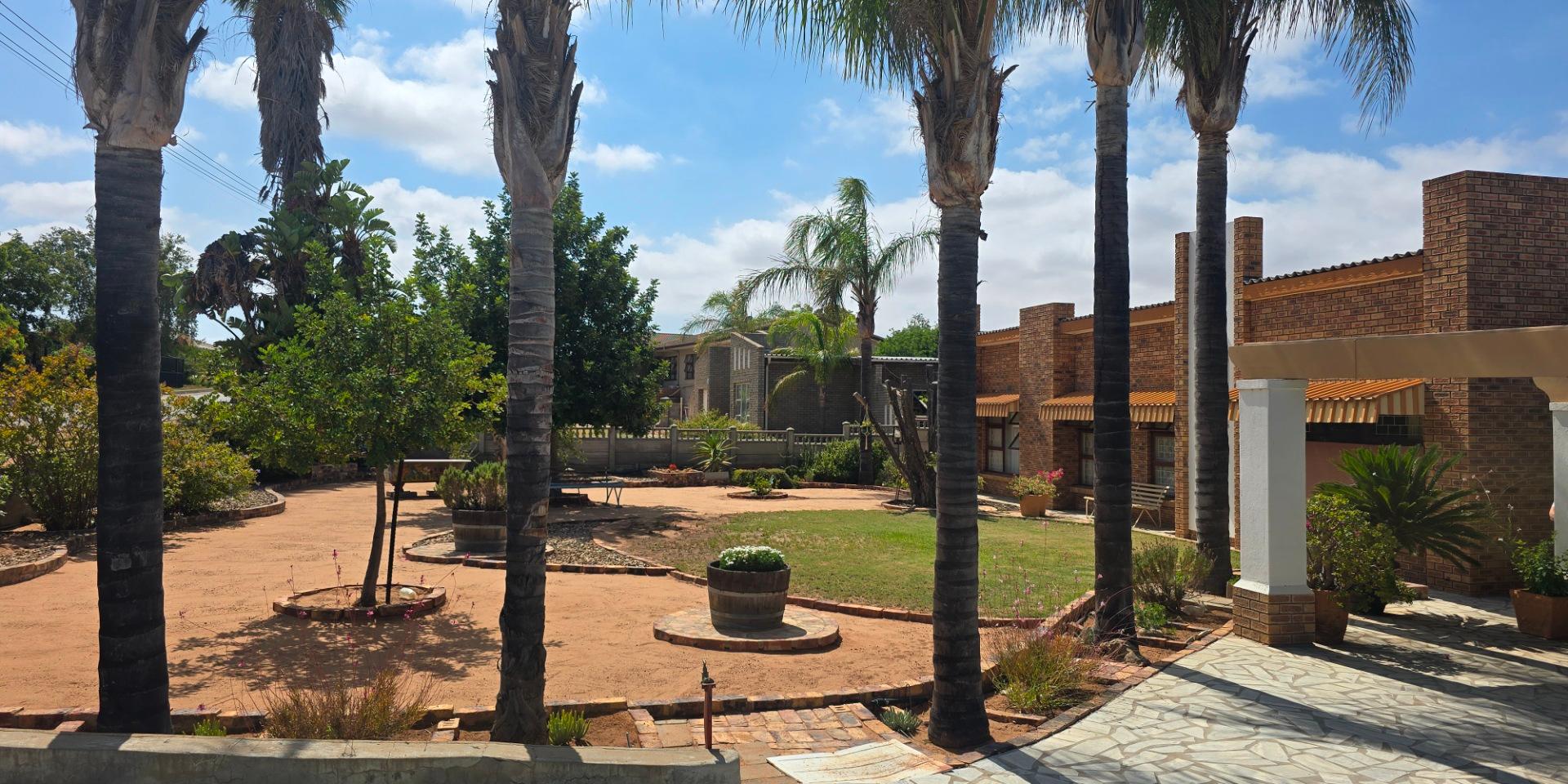 Image 2 of 6