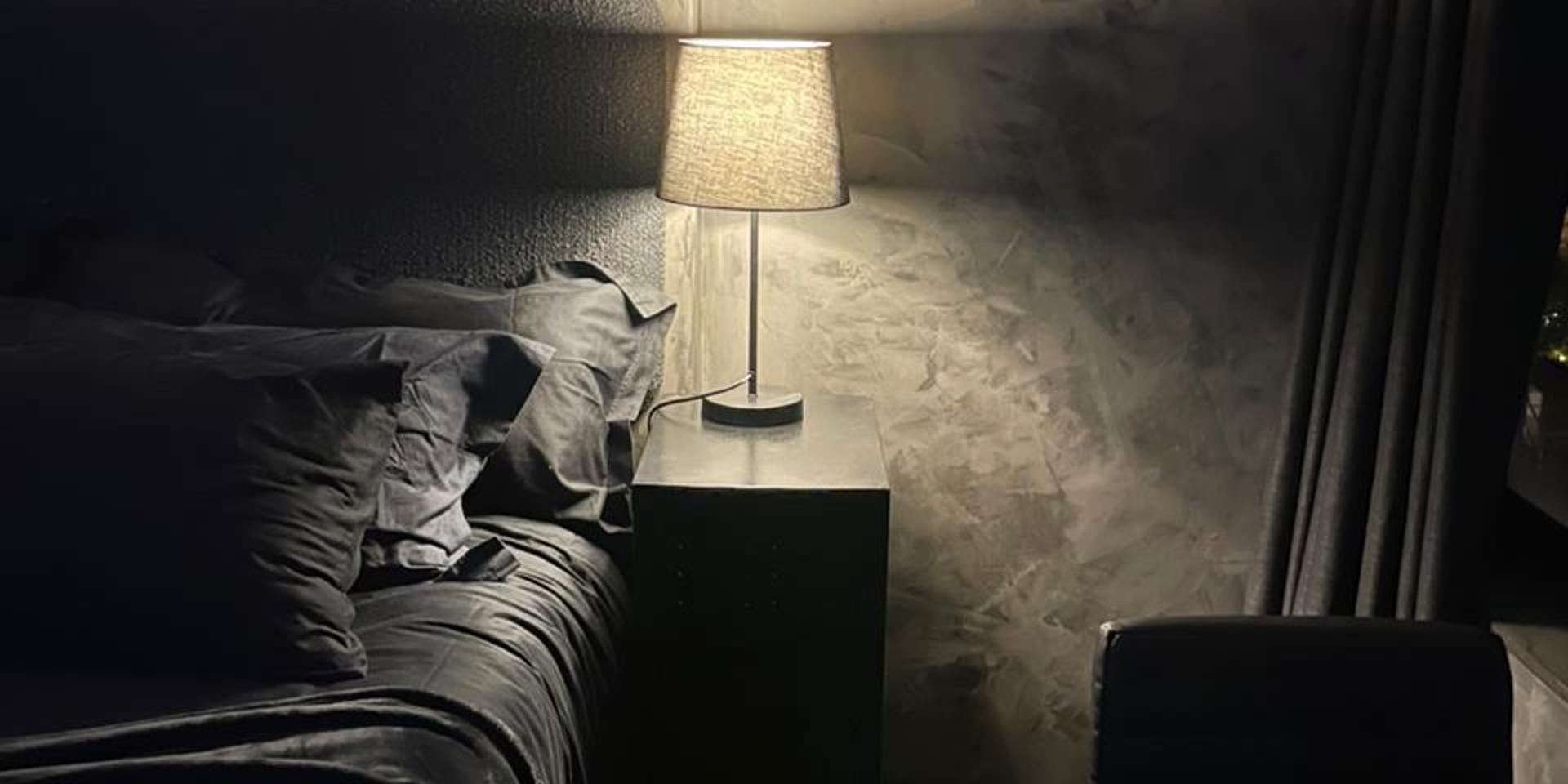 Image 2 of 6