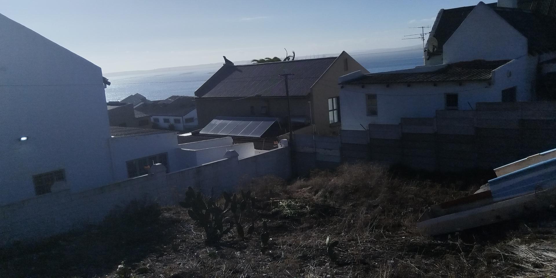 Image 3 of 6