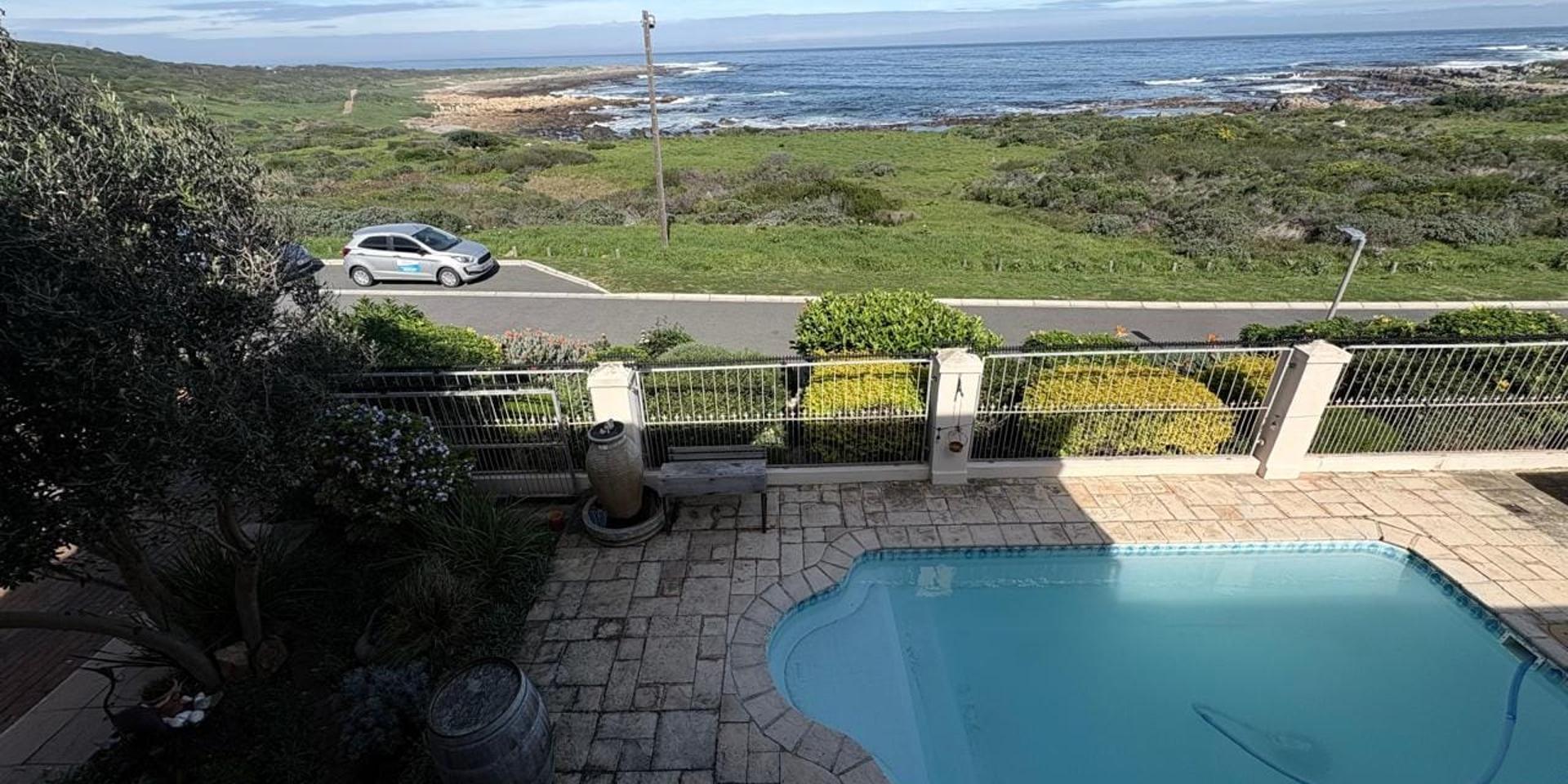 Image 5 of 6