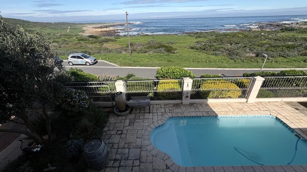 Image 5 of 6