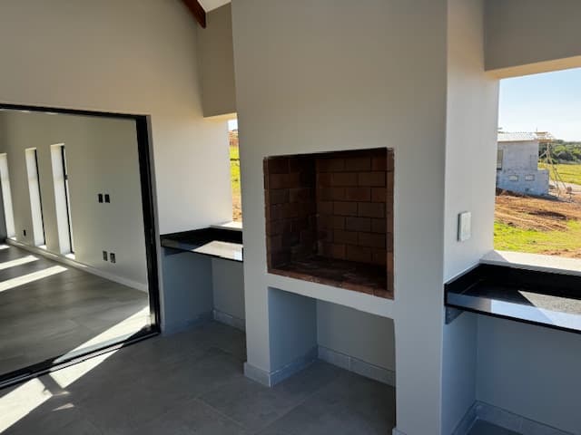 Image 5 of 6