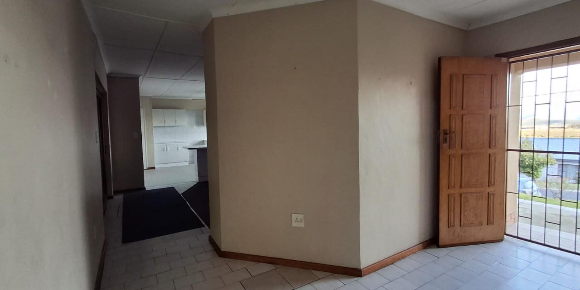 Image 3 of 6