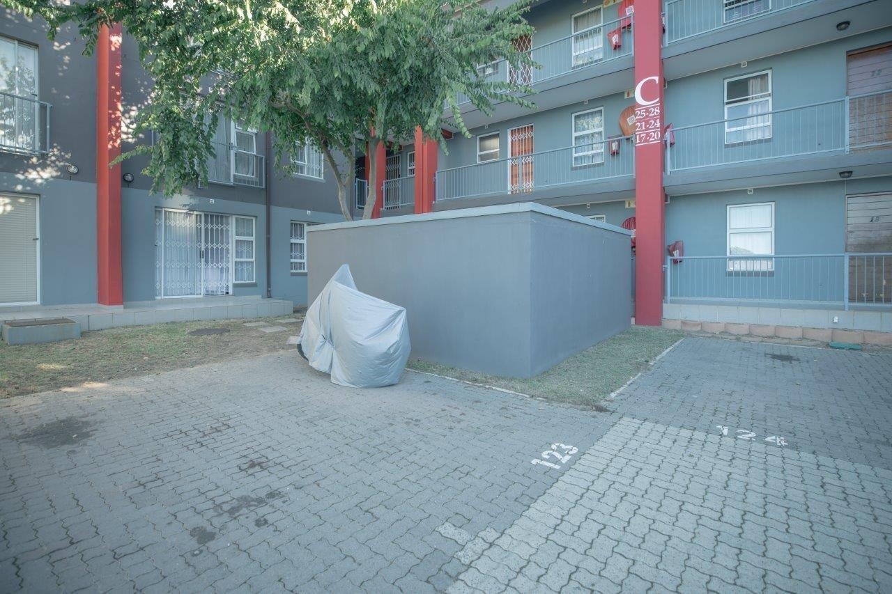 Image 5 of 6