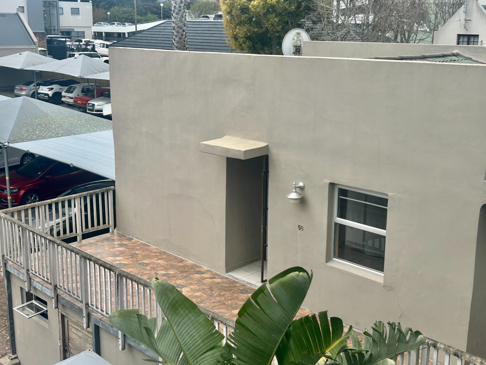 Image 2 of 6