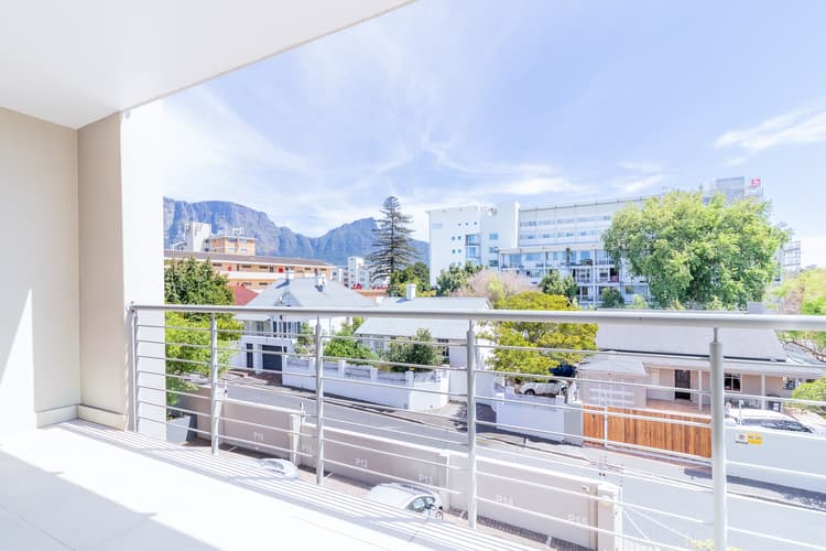 Main property image
