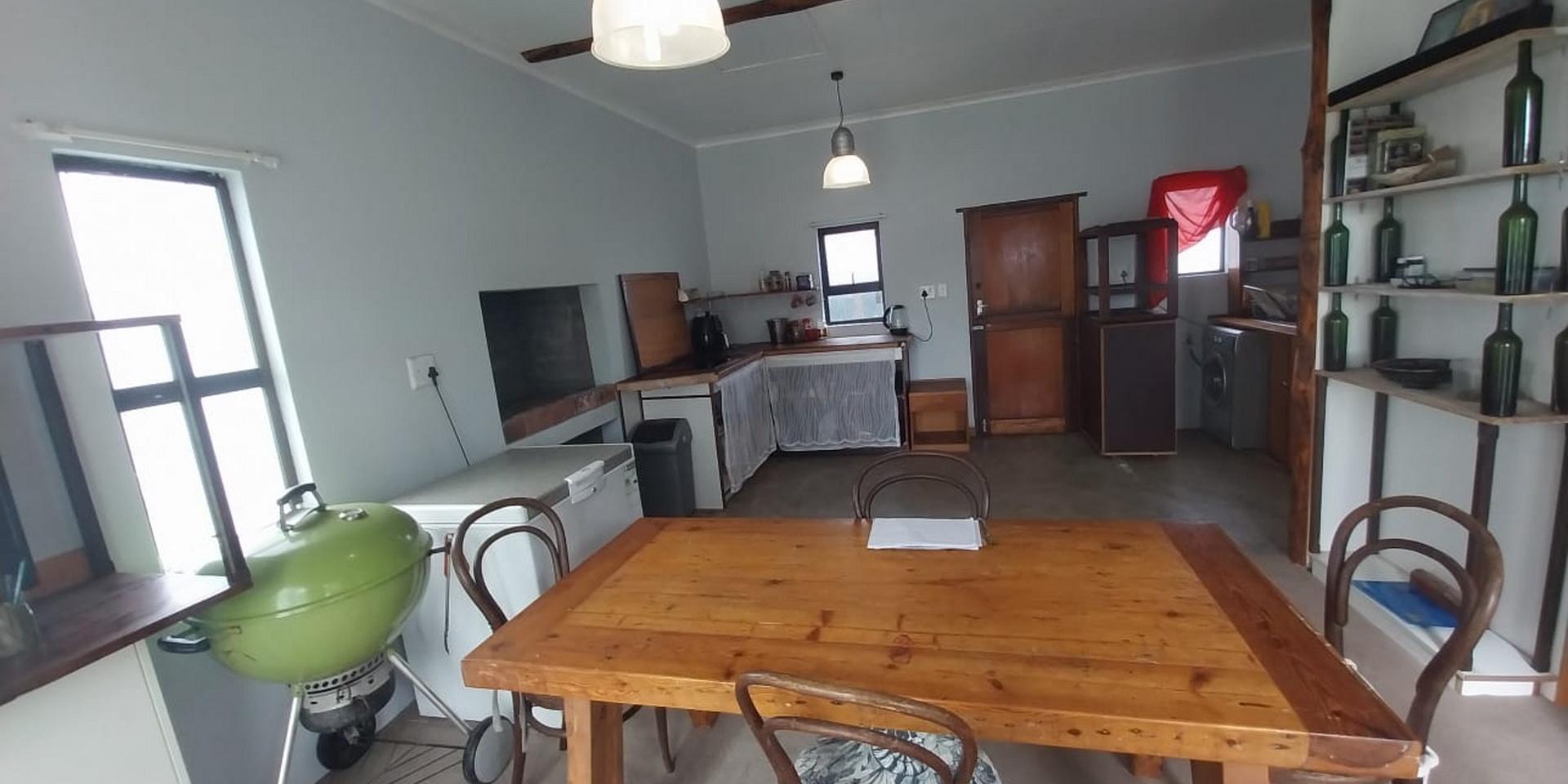 Image 2 of 6