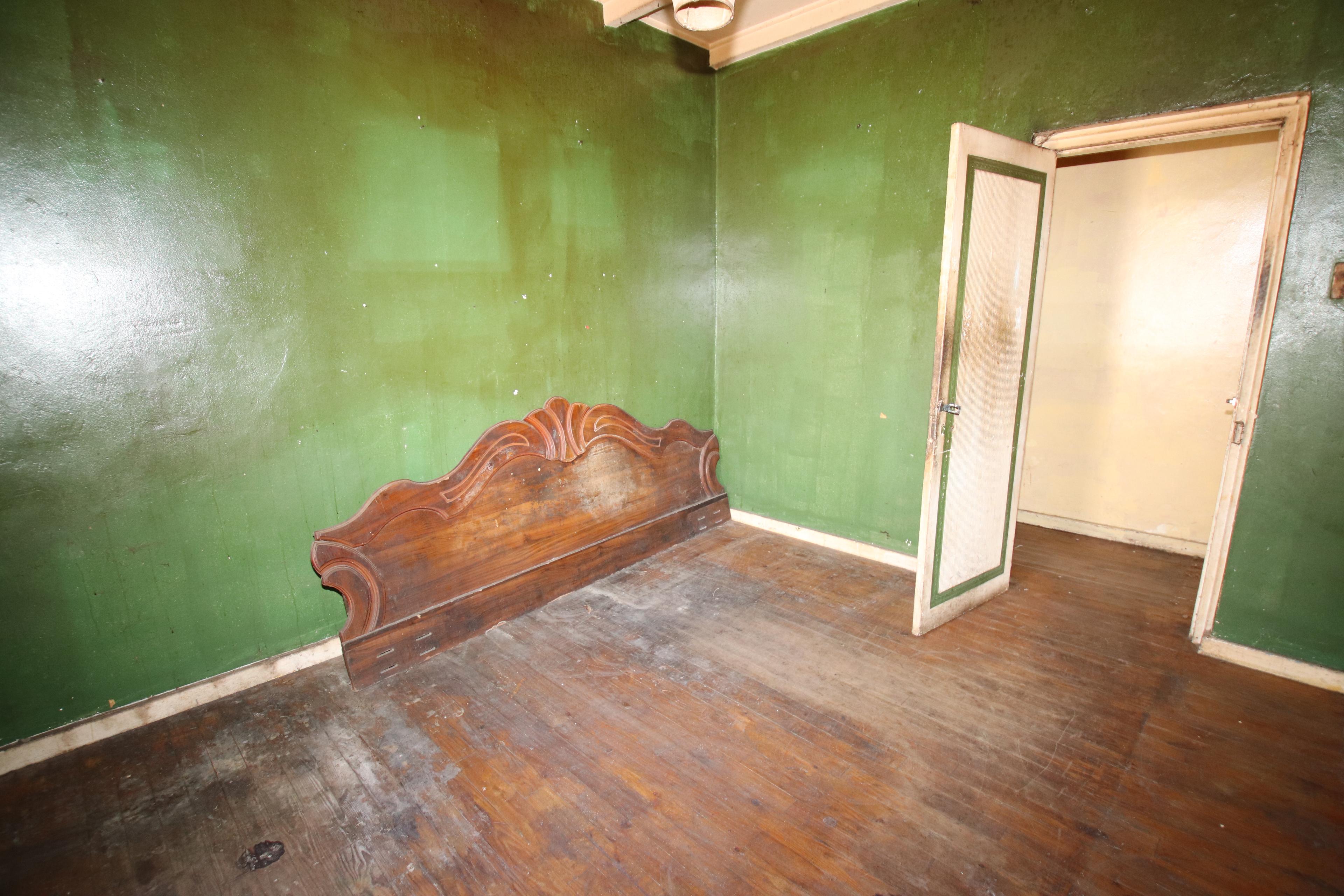 Image 5 of 6