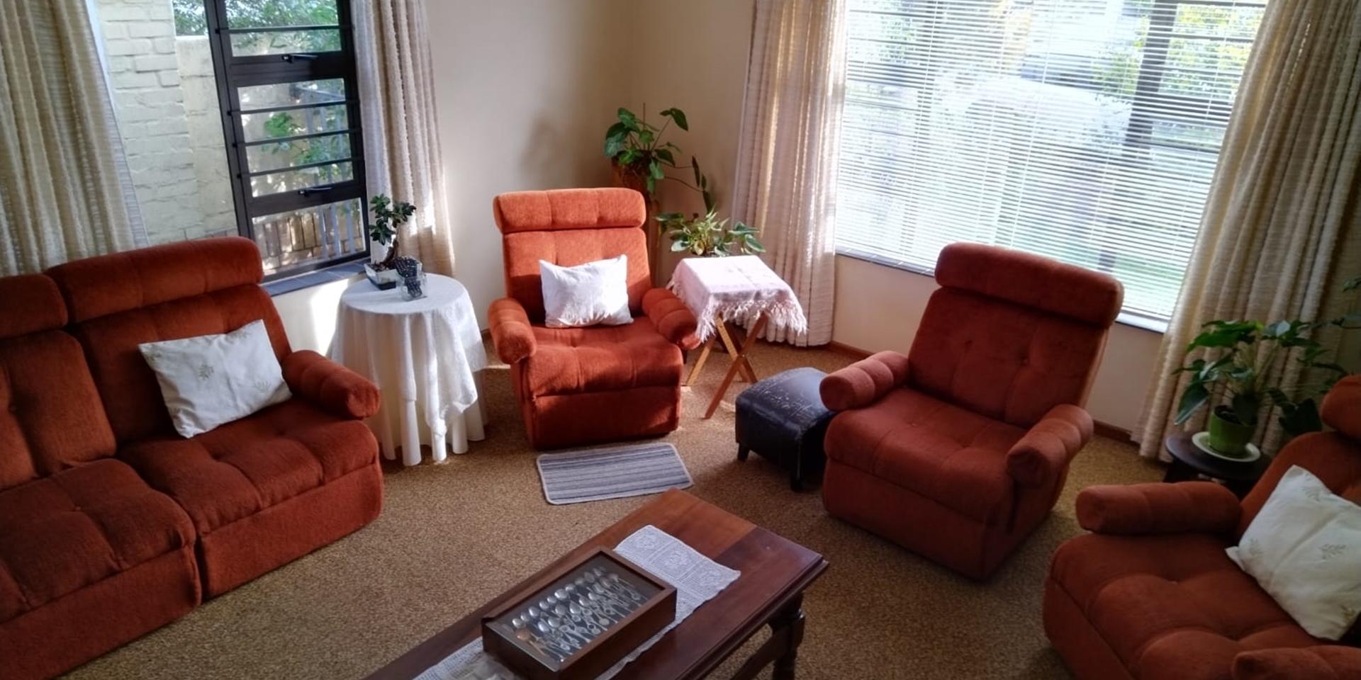 Image 3 of 6
