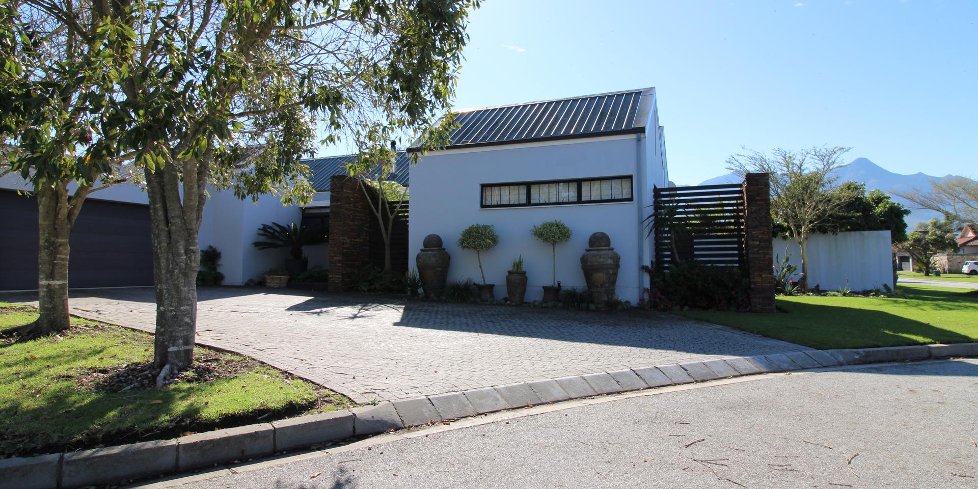 Image 2 of 6