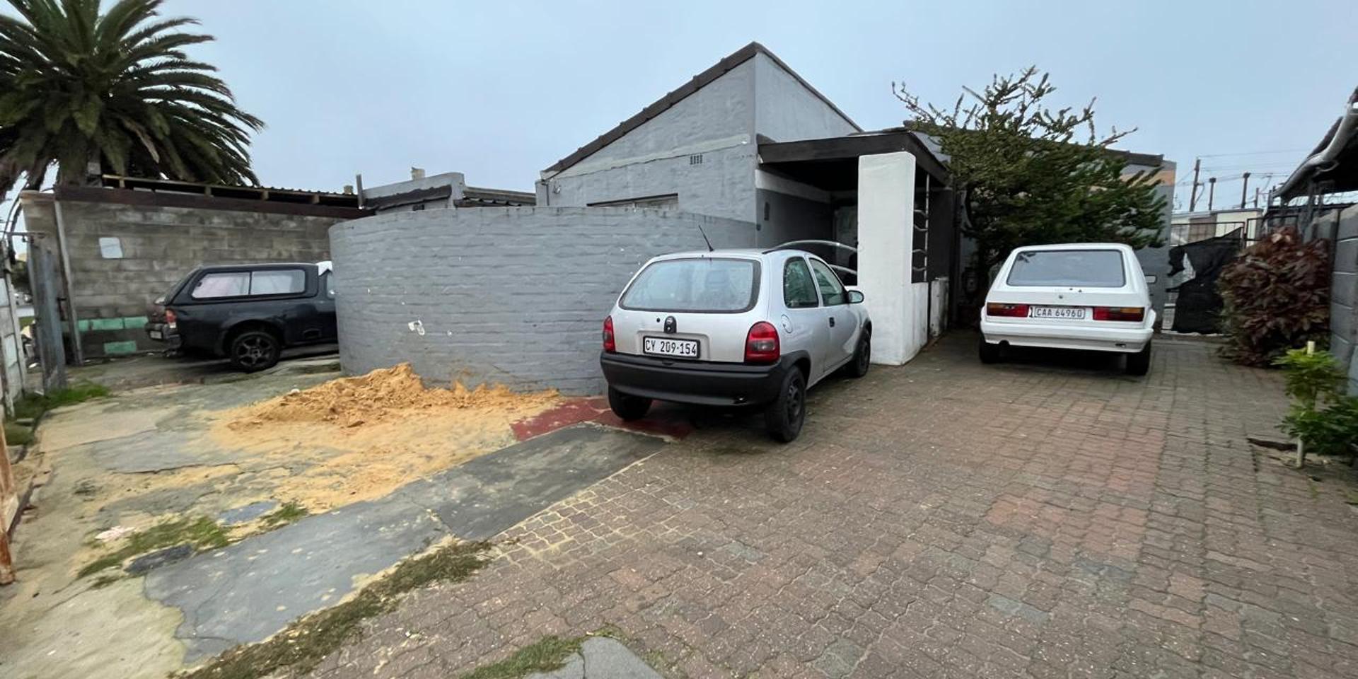 Image 1 of 6