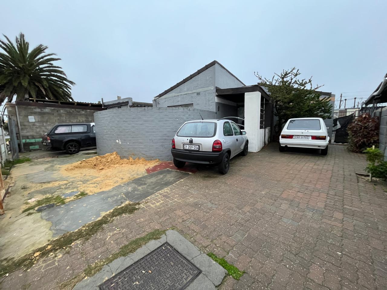 Image 1 of 6