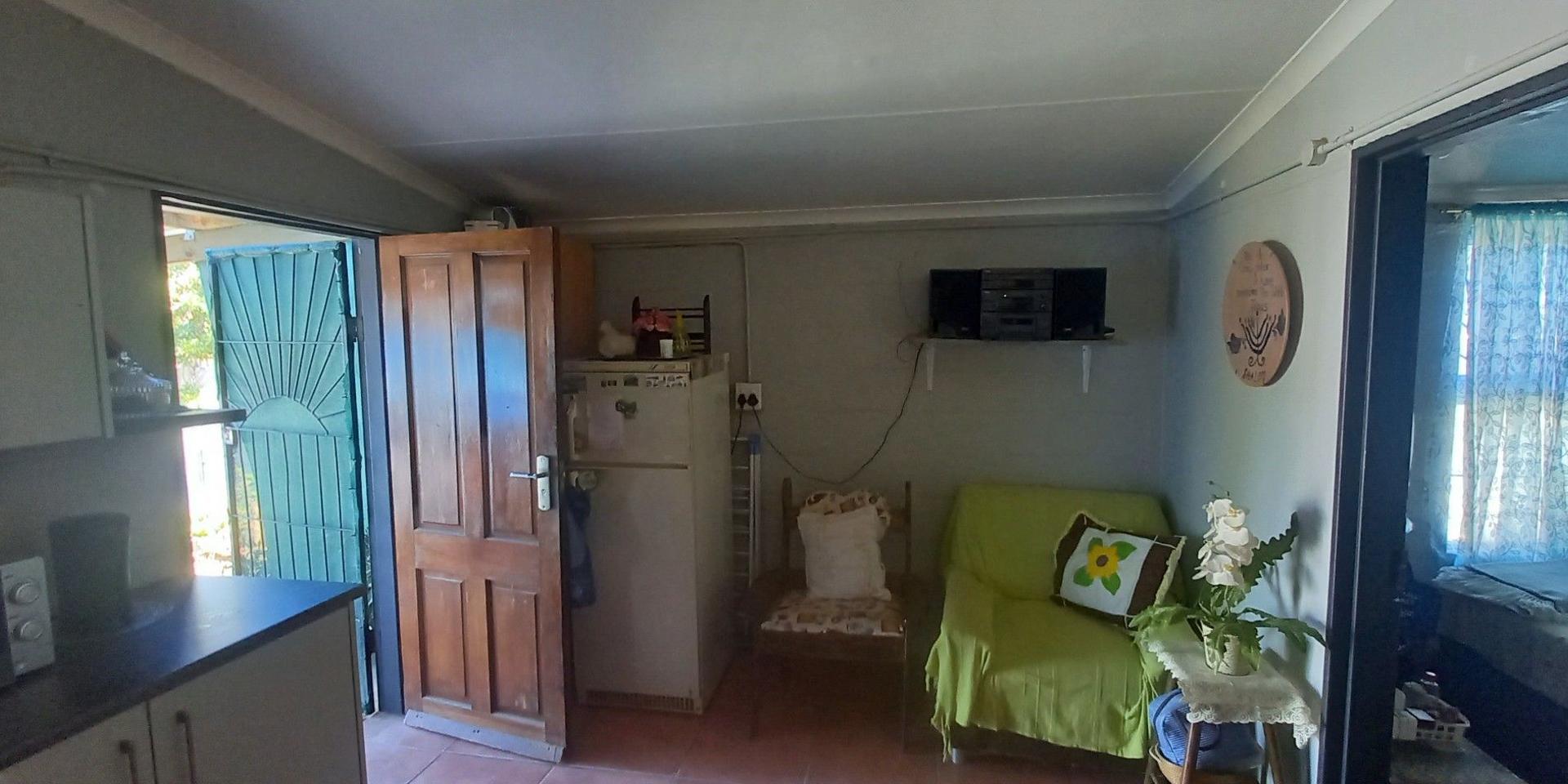 Image 5 of 6