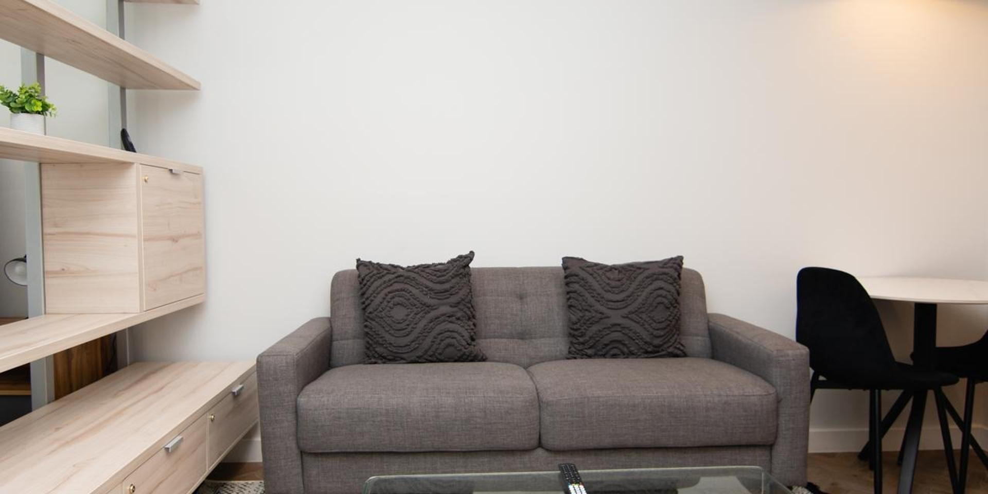 Image 5 of 6