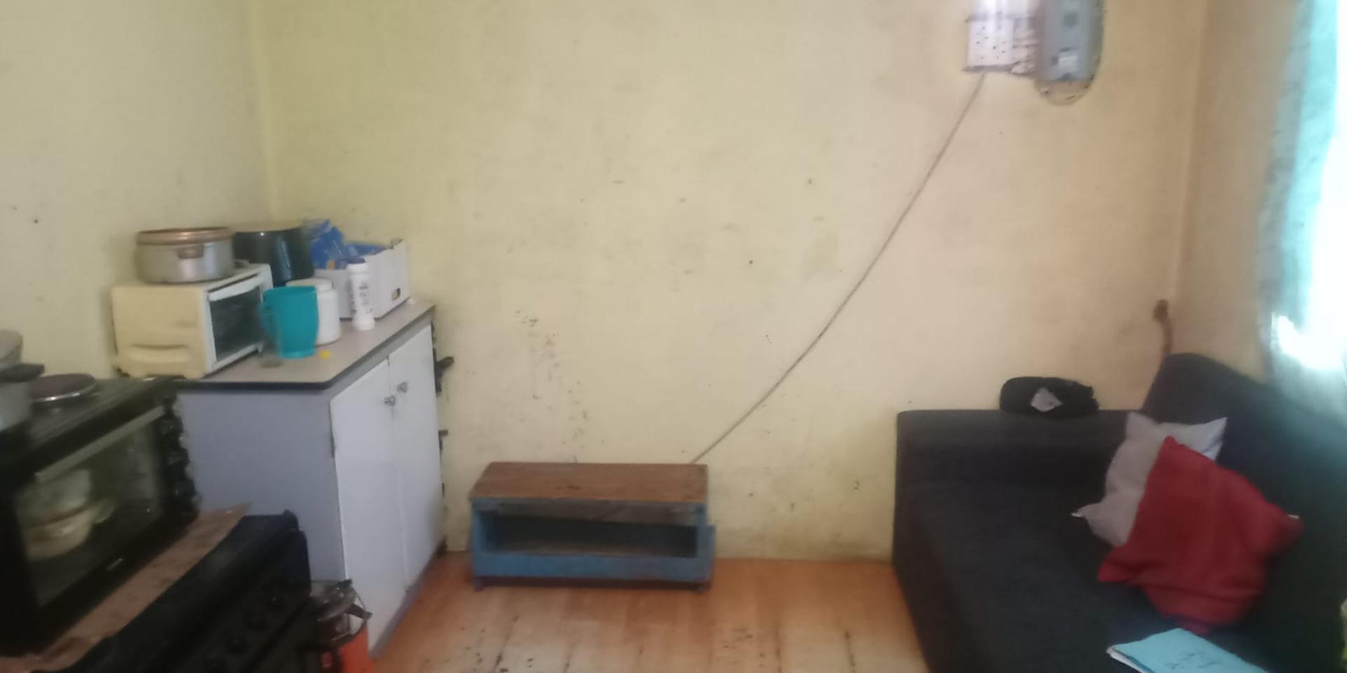 Image 5 of 6