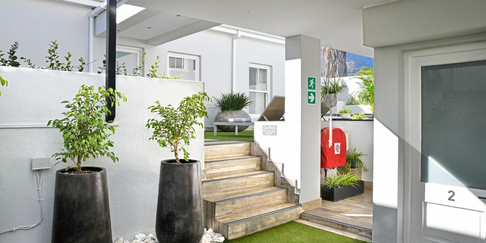 Image 5 of 6