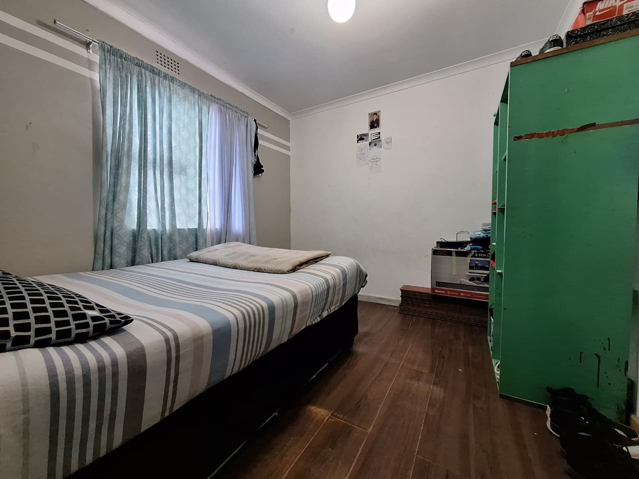 Image 12