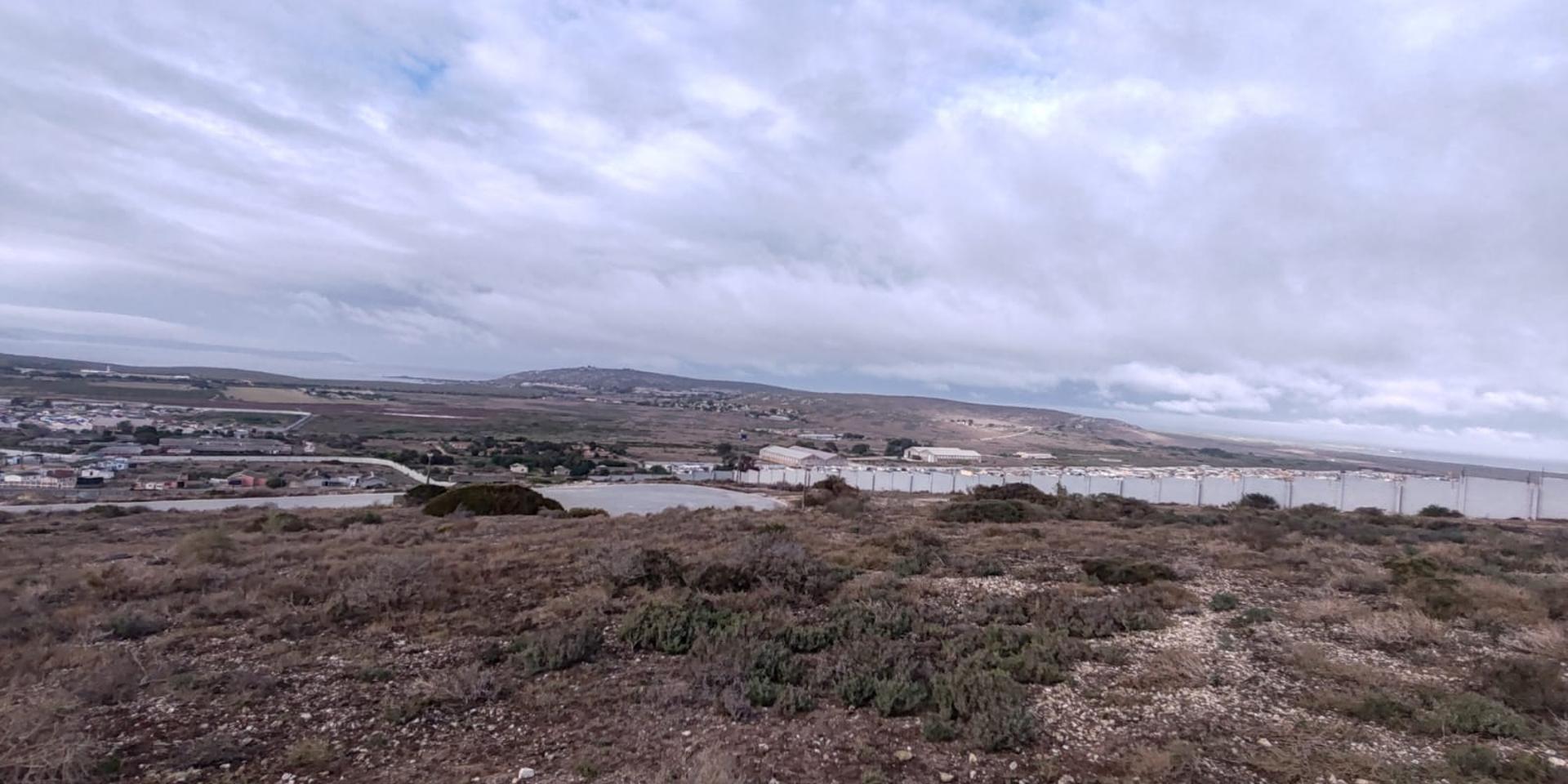 Image 3 of 6