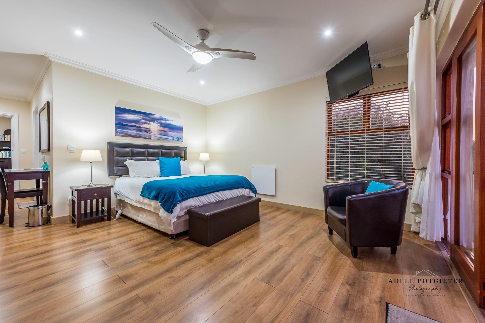 Image 5 of 6