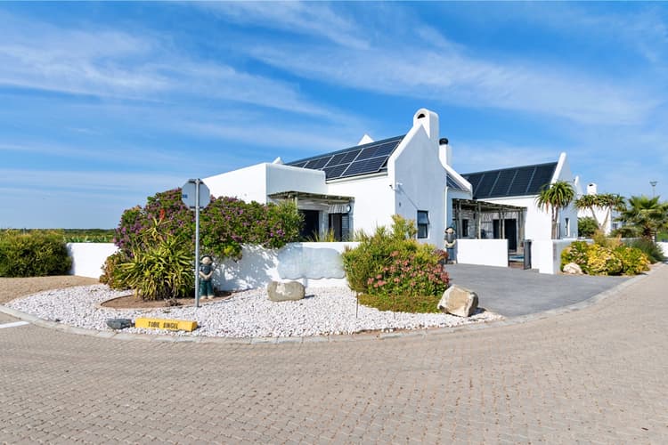 Main property image