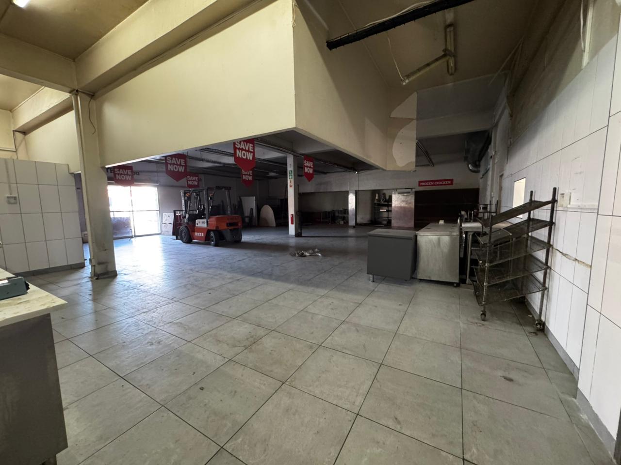 Image 2 of 6