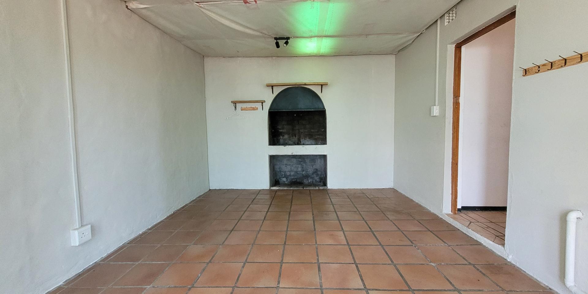 Image 3 of 6