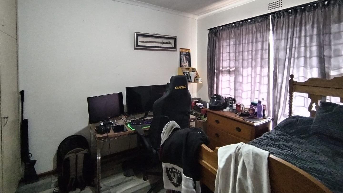 Image 11