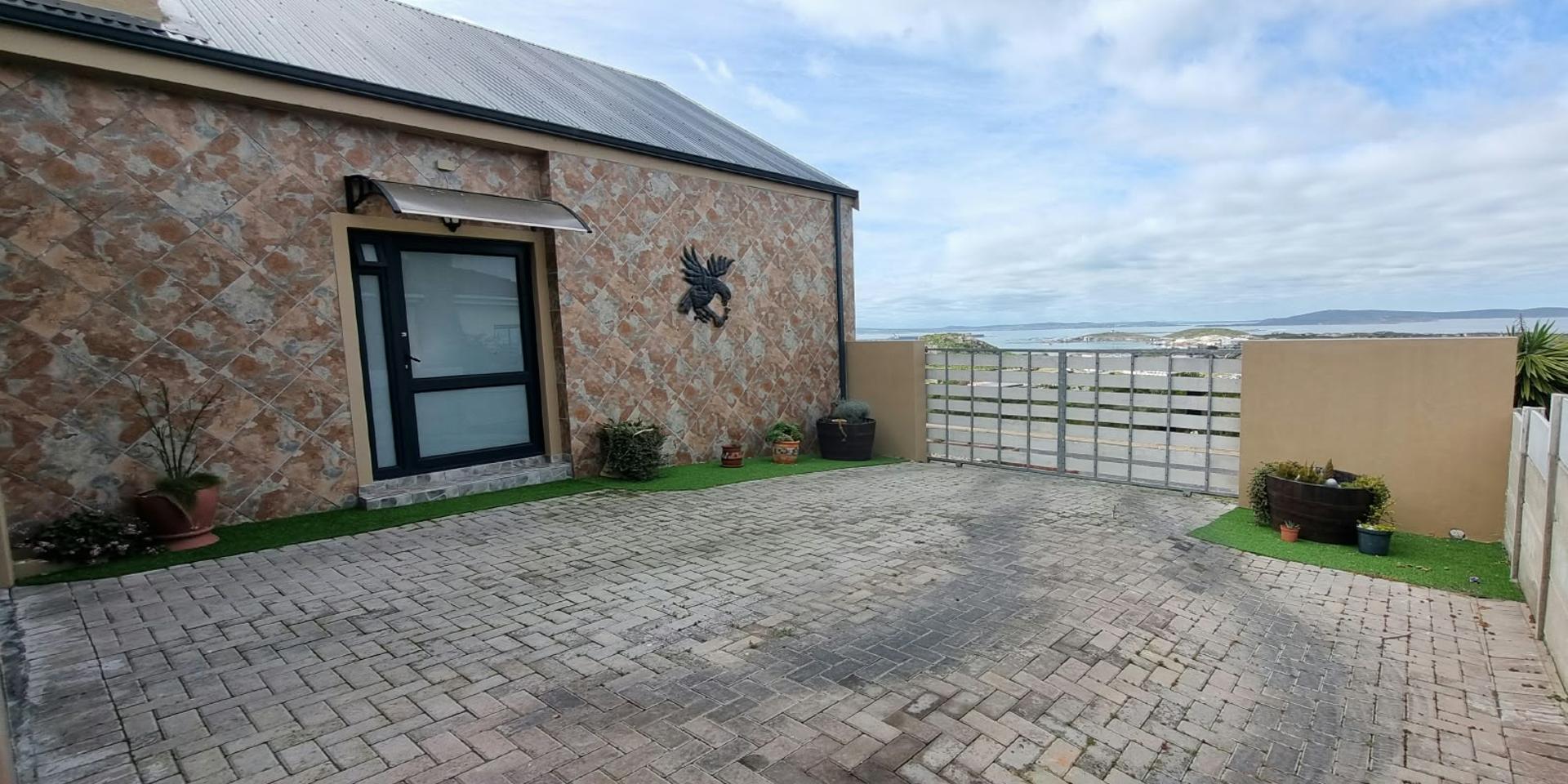 Image 3 of 6
