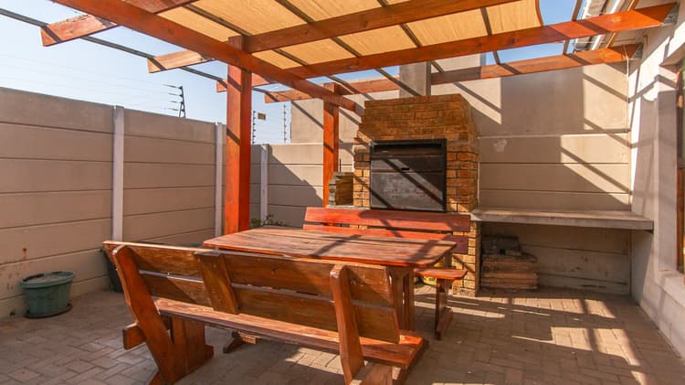 Main property image