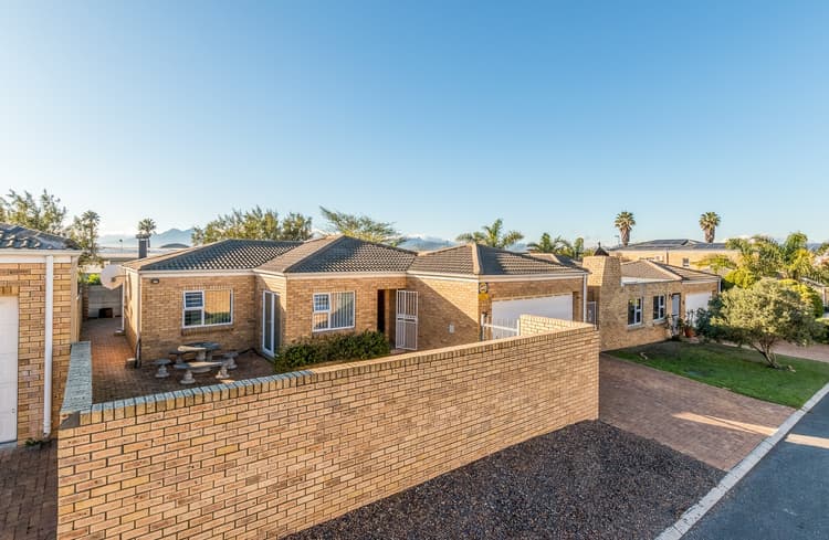 Main property image