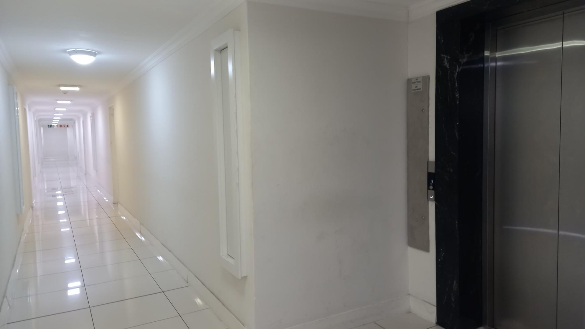 Image 4 of 6