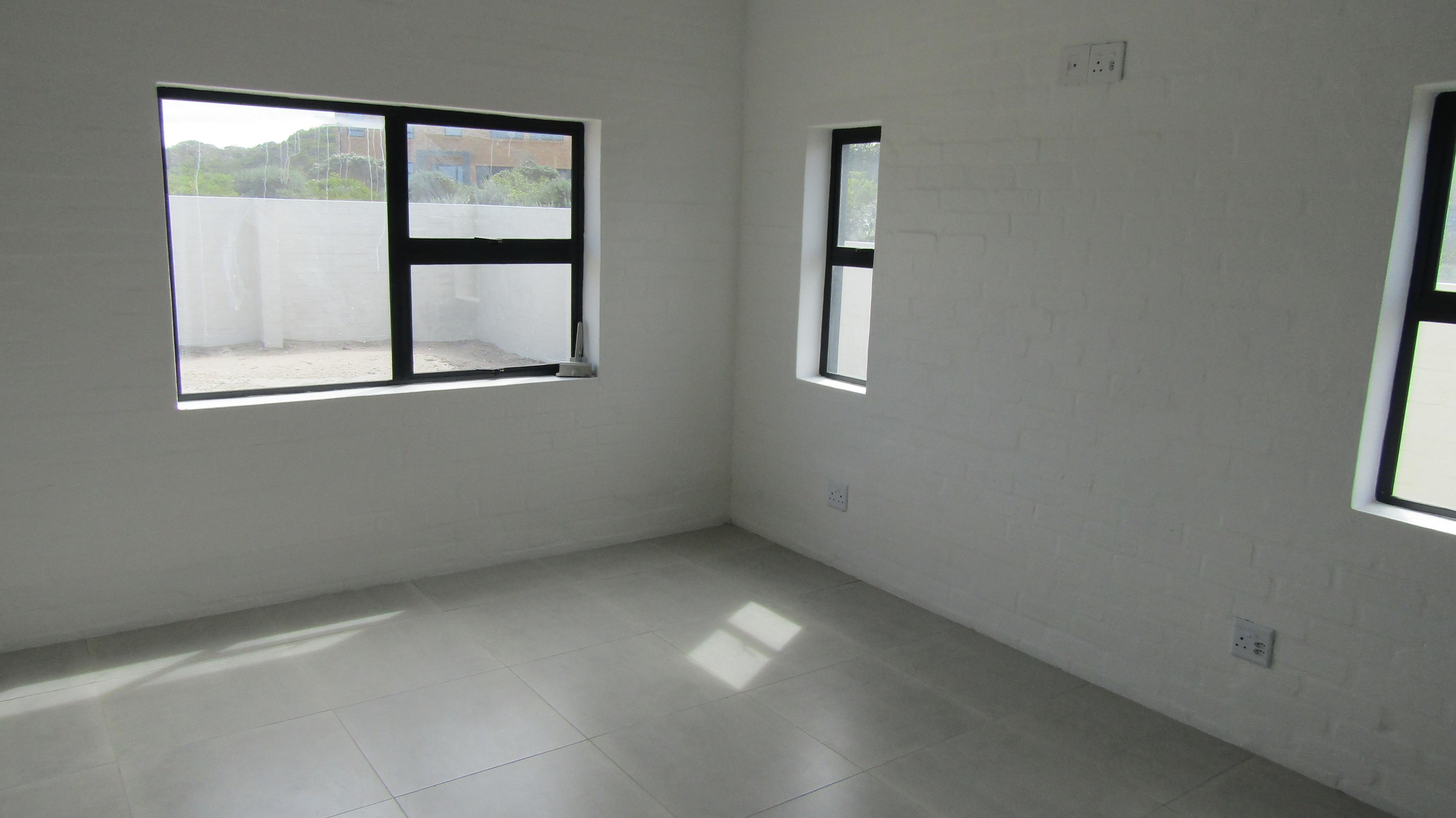 Image 5 of 6