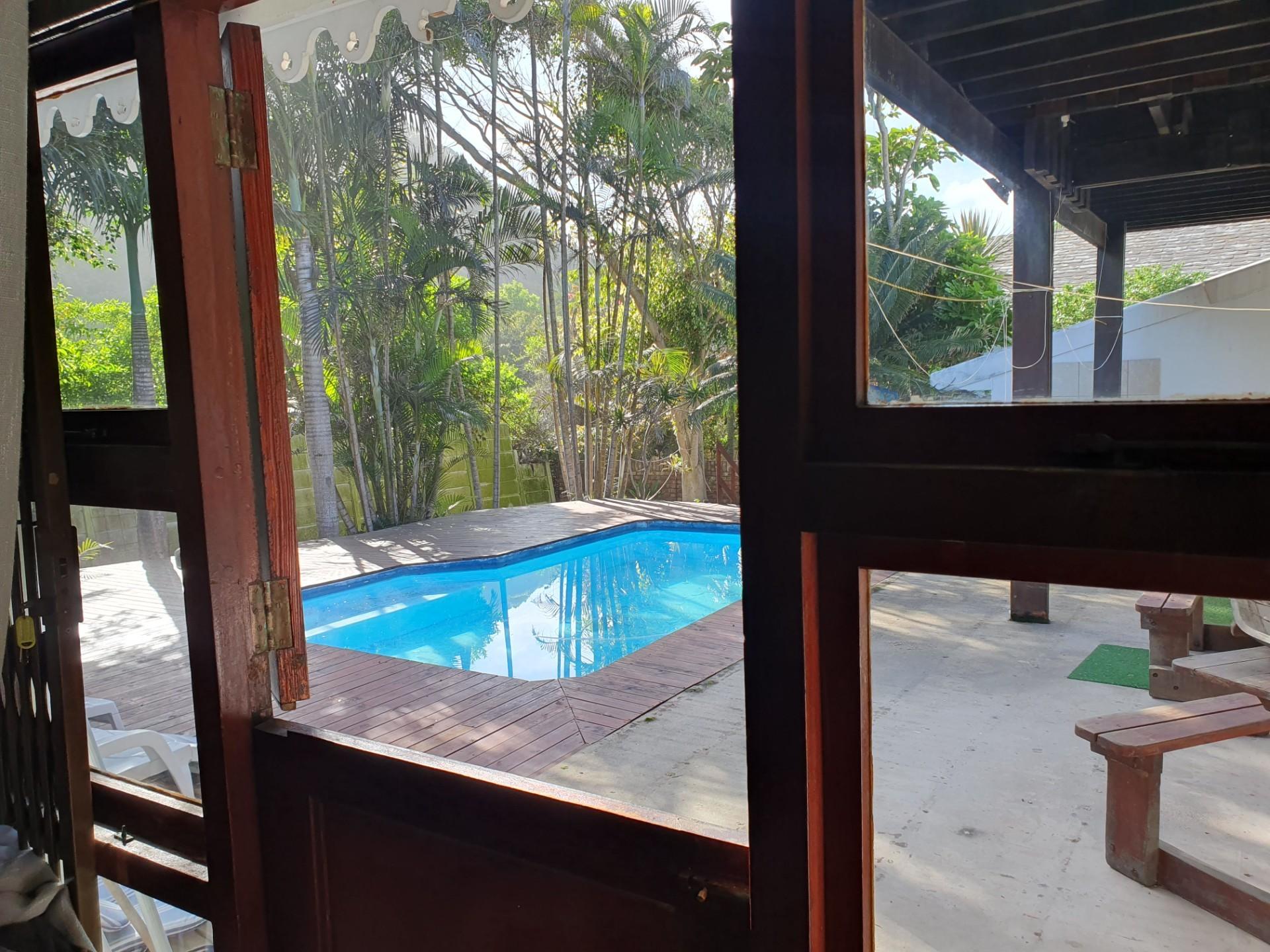 Image 4 of 6