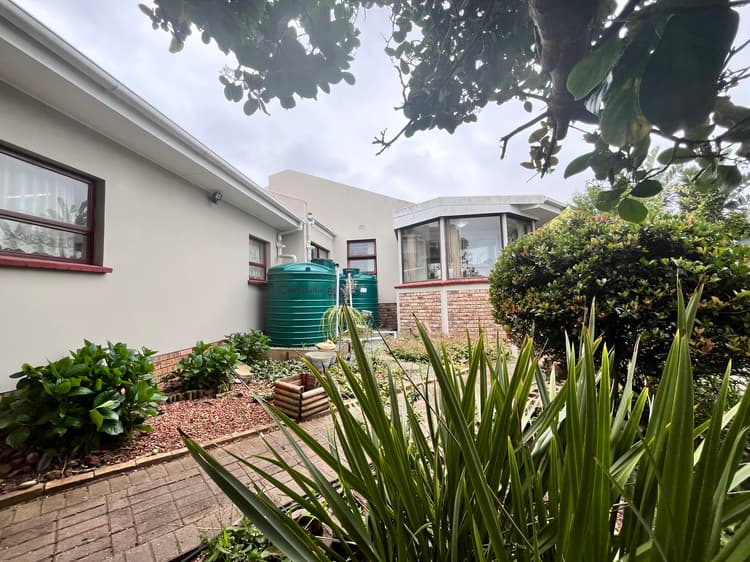 Main property image