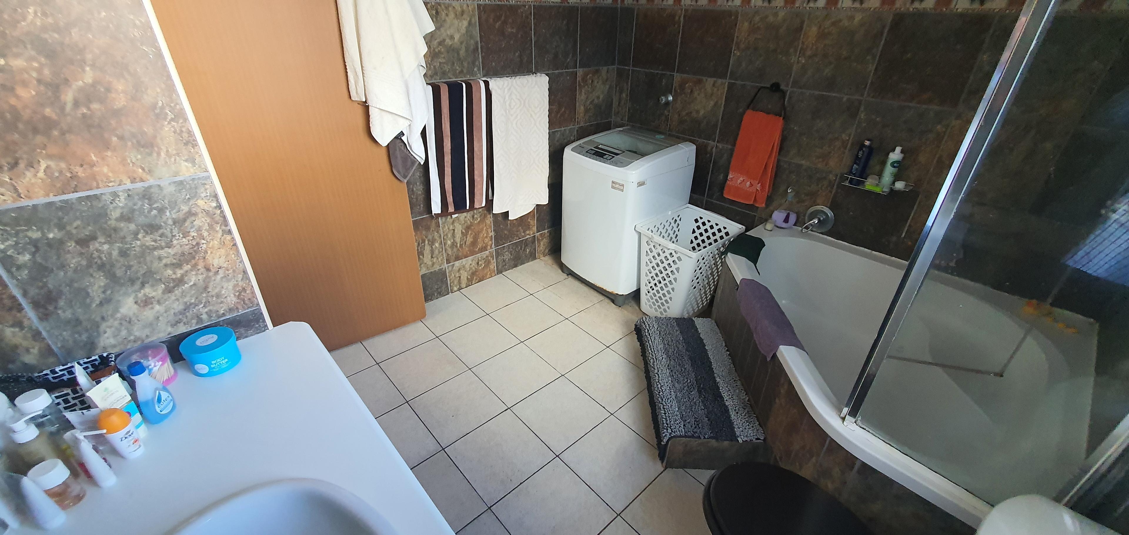 Image 5 of 6
