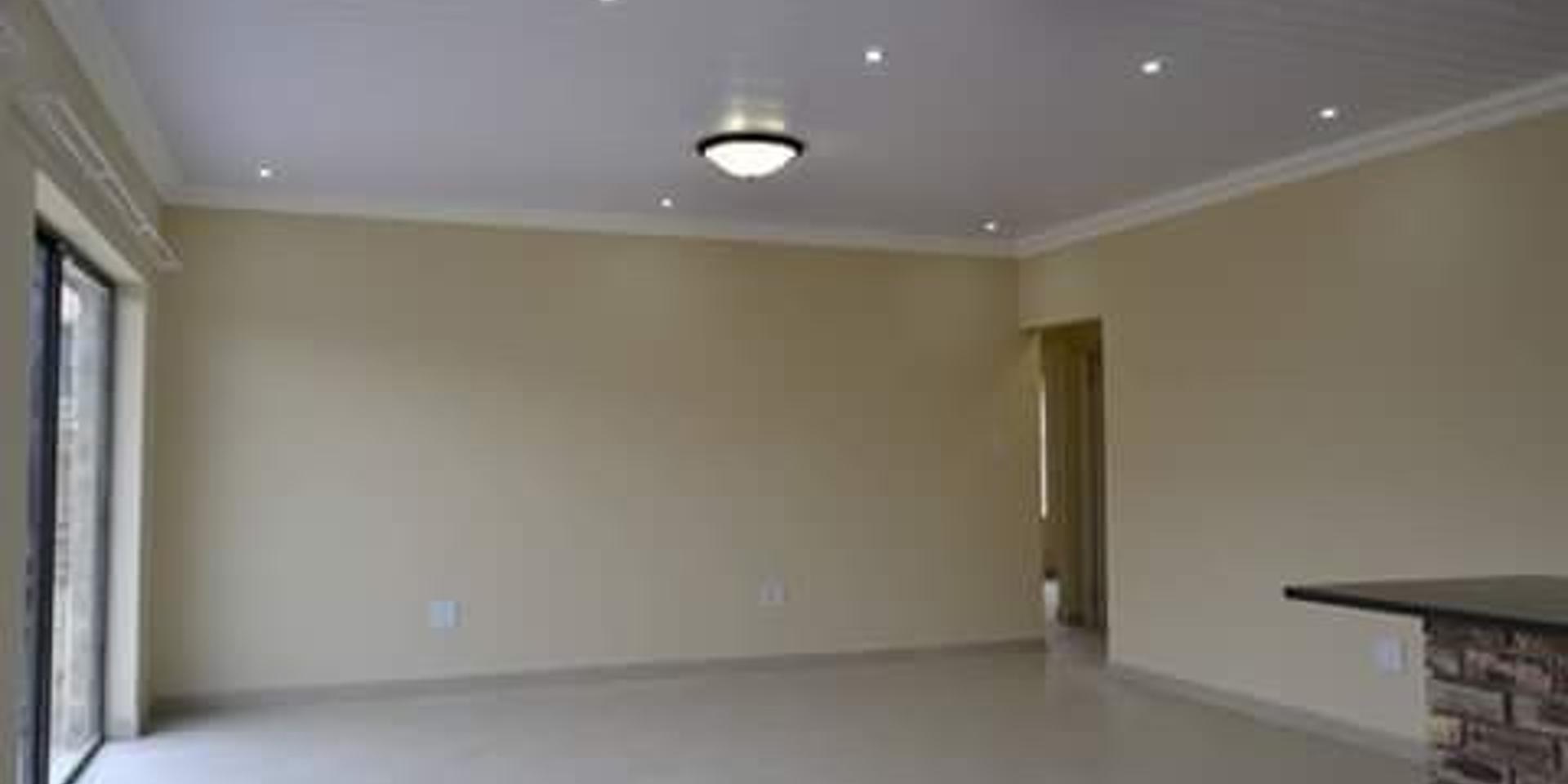 Image 4 of 6