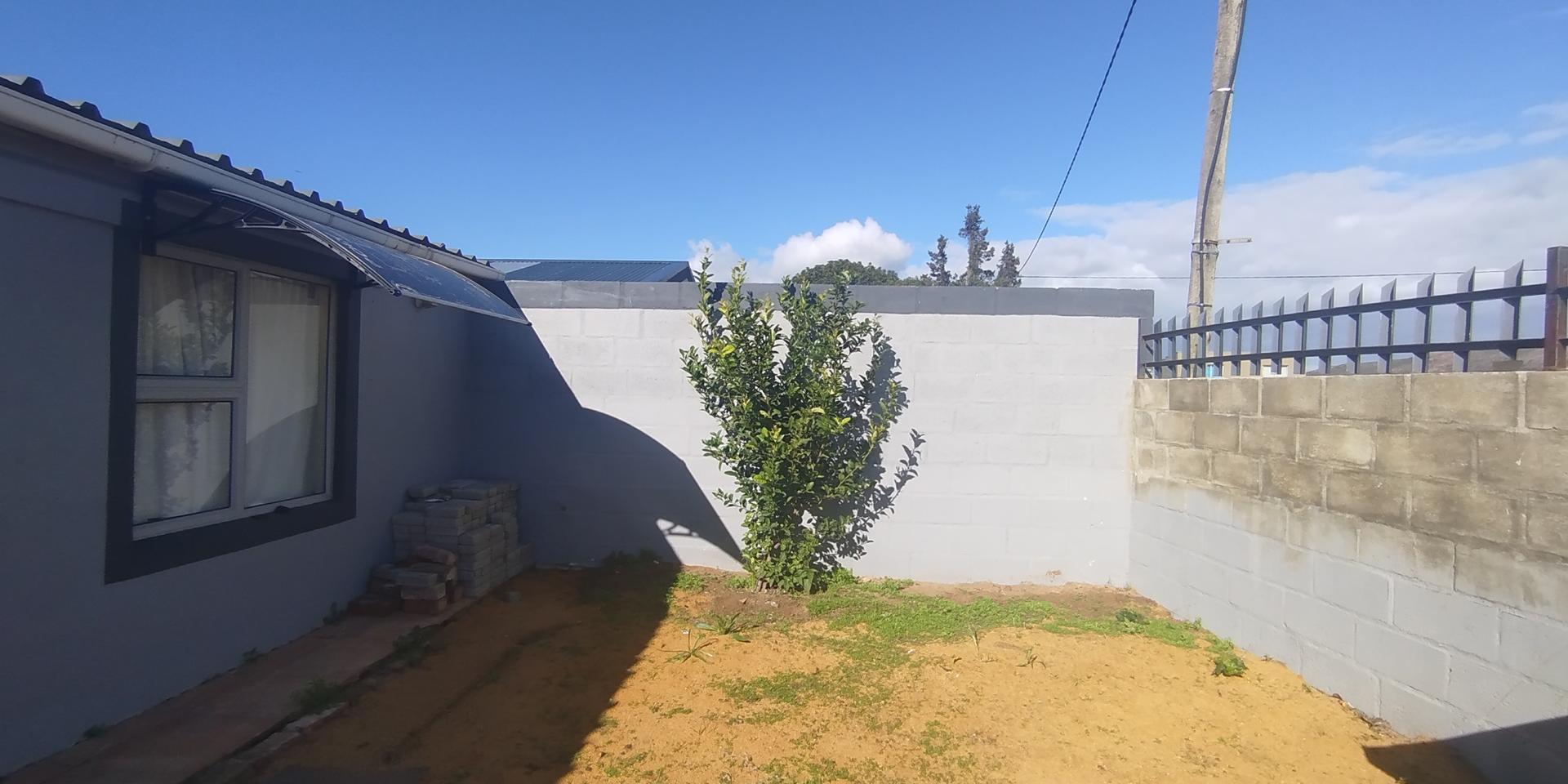 Image 2 of 6